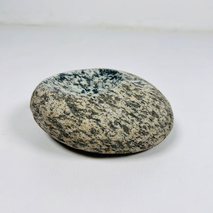 Spotted Ash Tray - River Stone