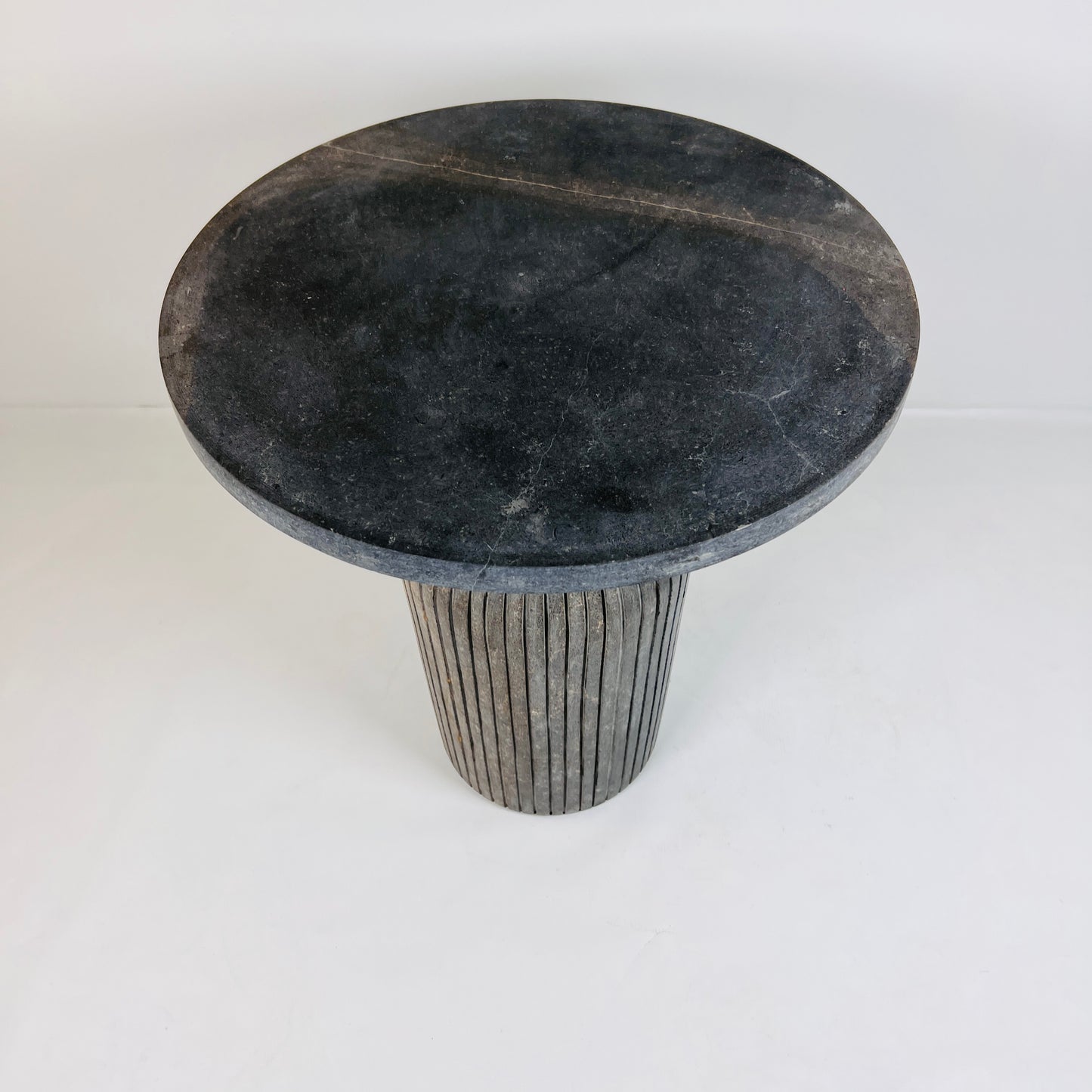 Cylindrical Table - Black