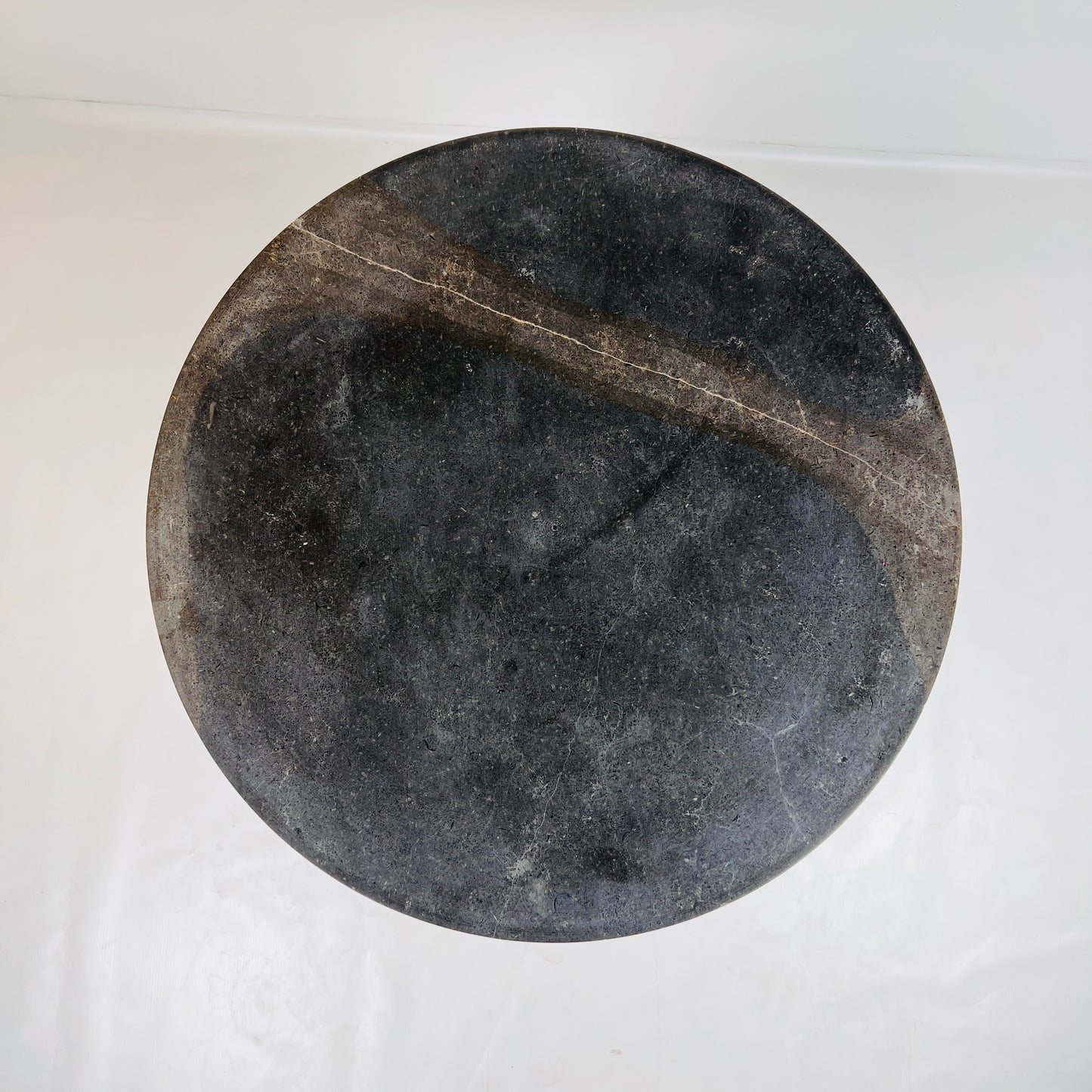 Cylindrical Table - Black