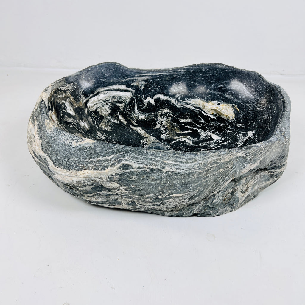 Black And White Splashed River Stone Sink