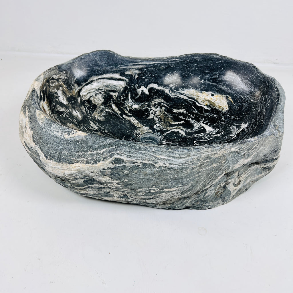 Black And White Splashed River Stone Sink