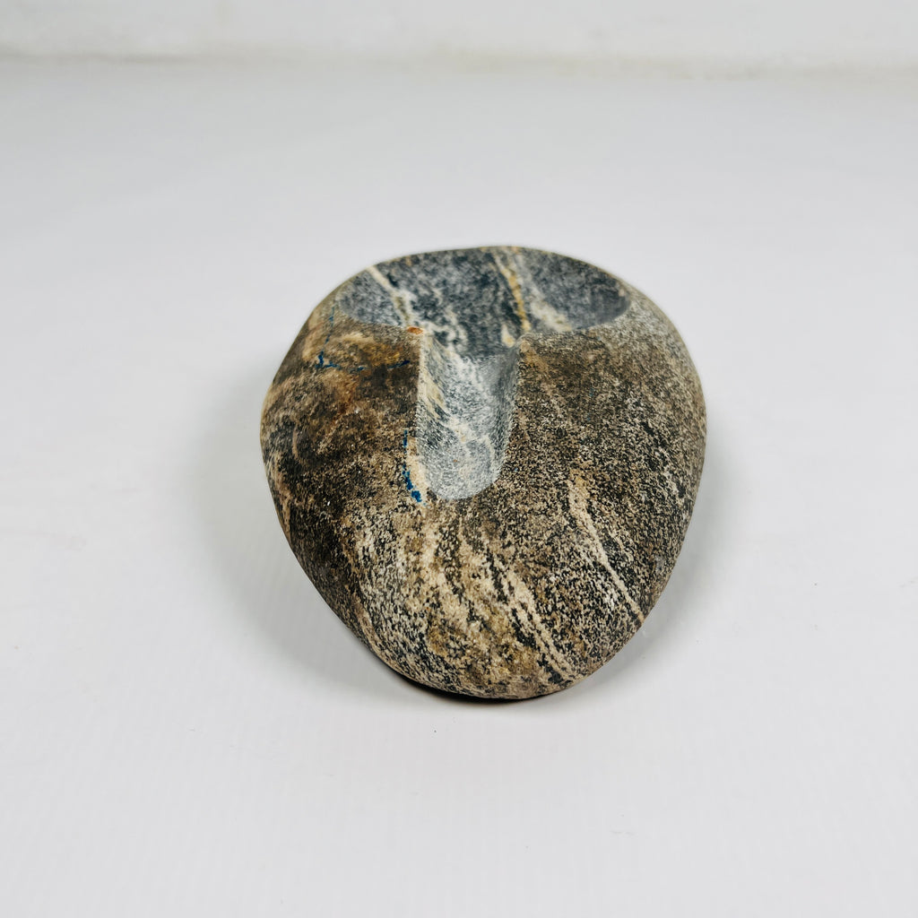 River Stone Lined Ash Tray