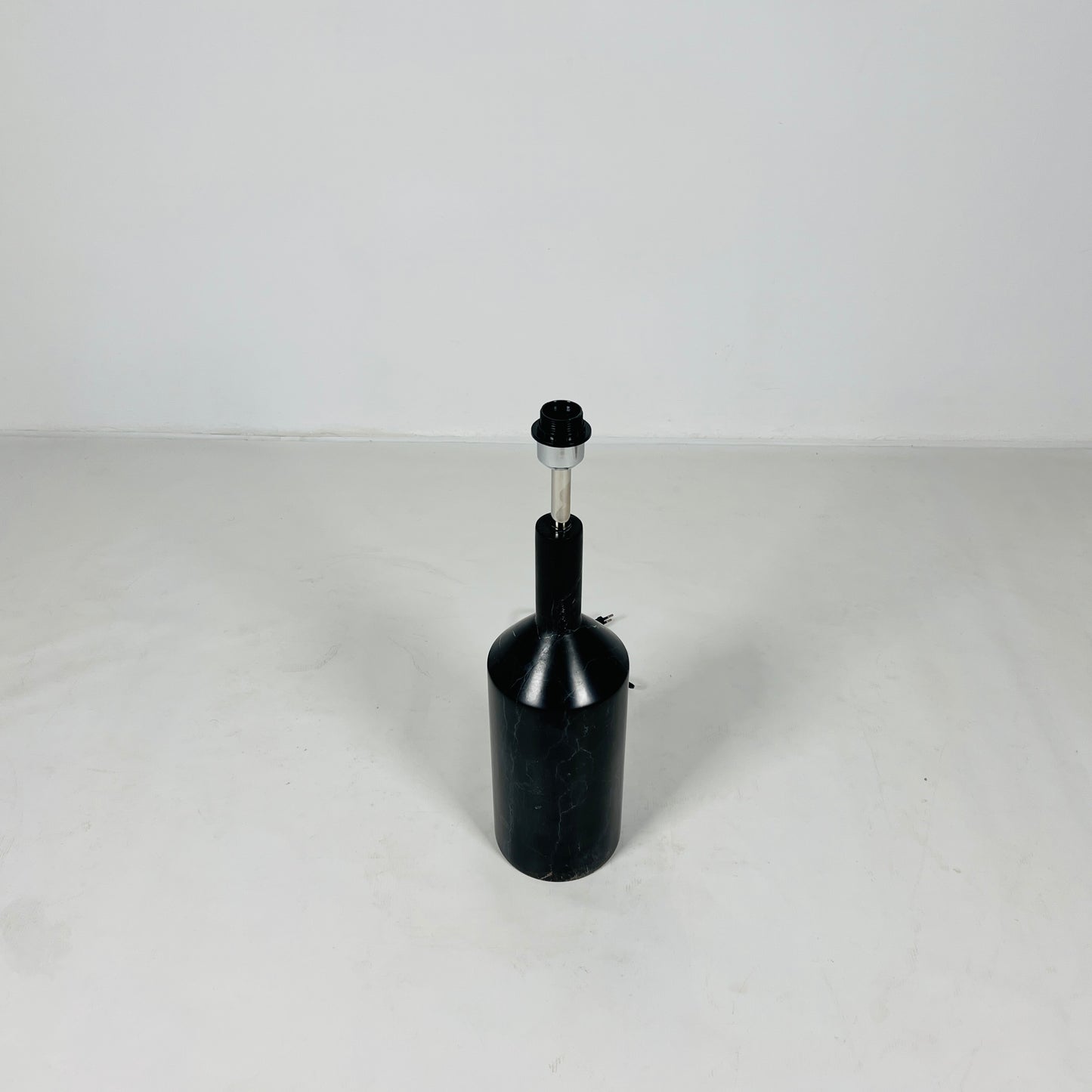 Bullet Table Lamp - Black