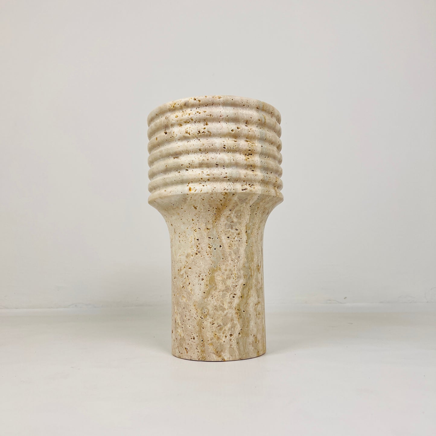 Echo Vase - Travertine