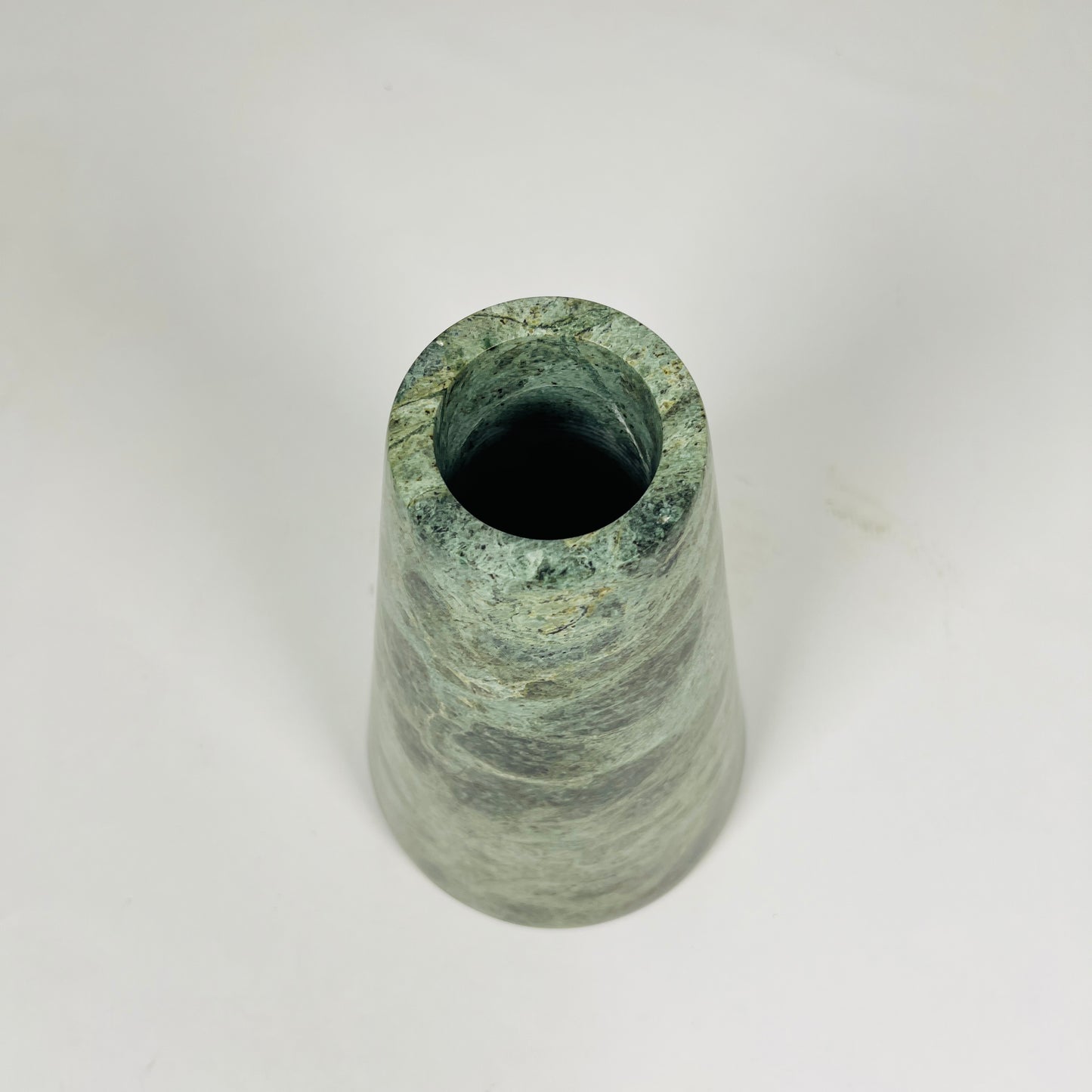 Essence Vase