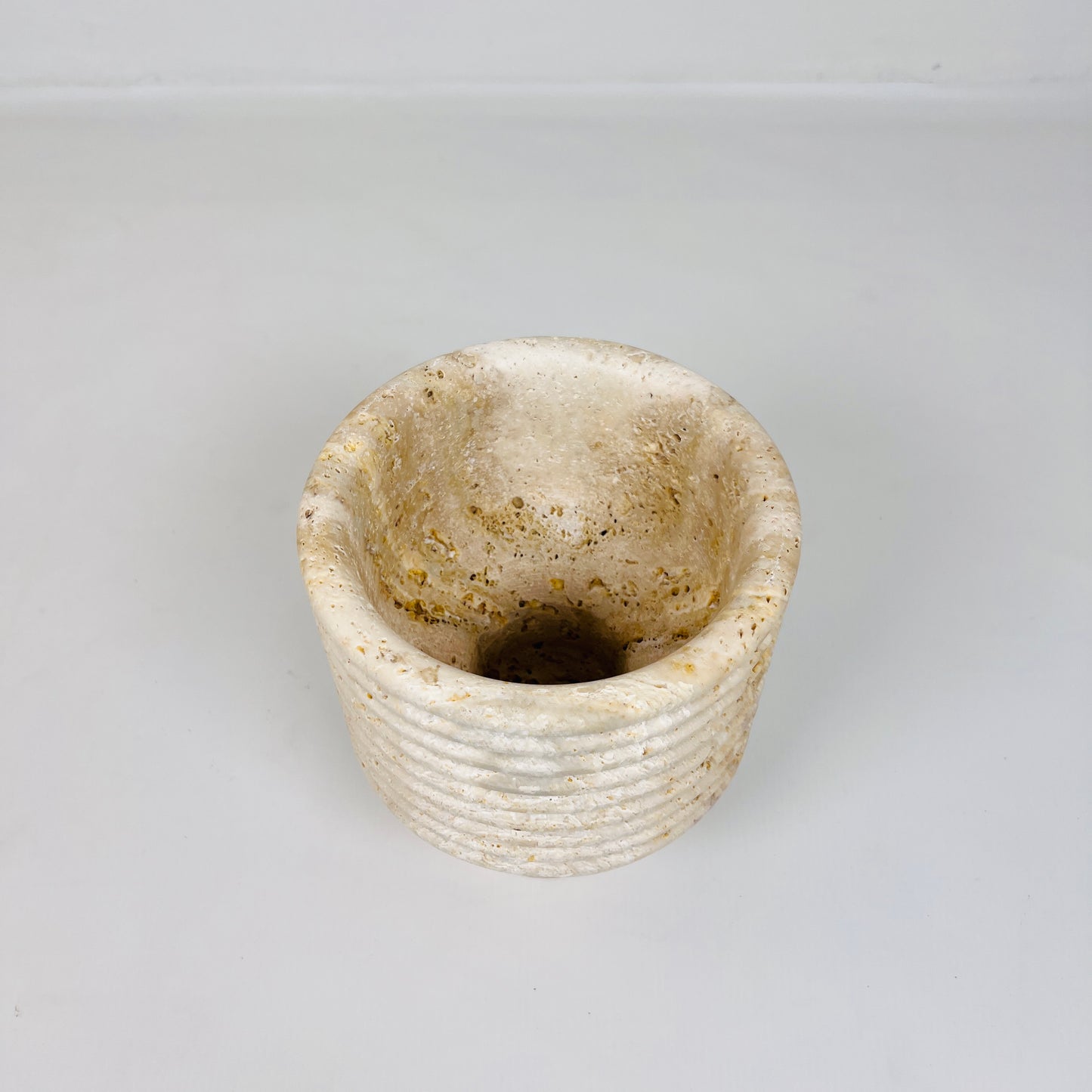 Echo Vase - Travertine