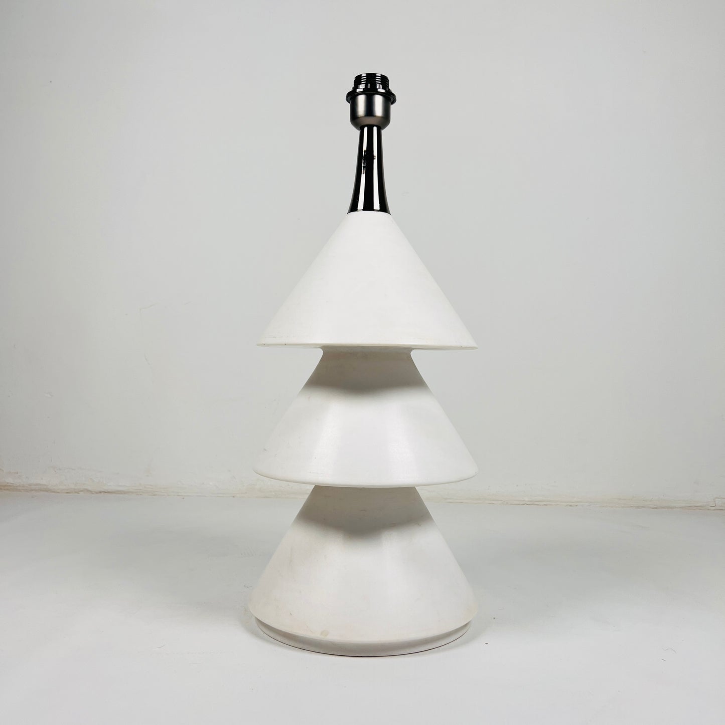 Tiered Cone Lamp - White