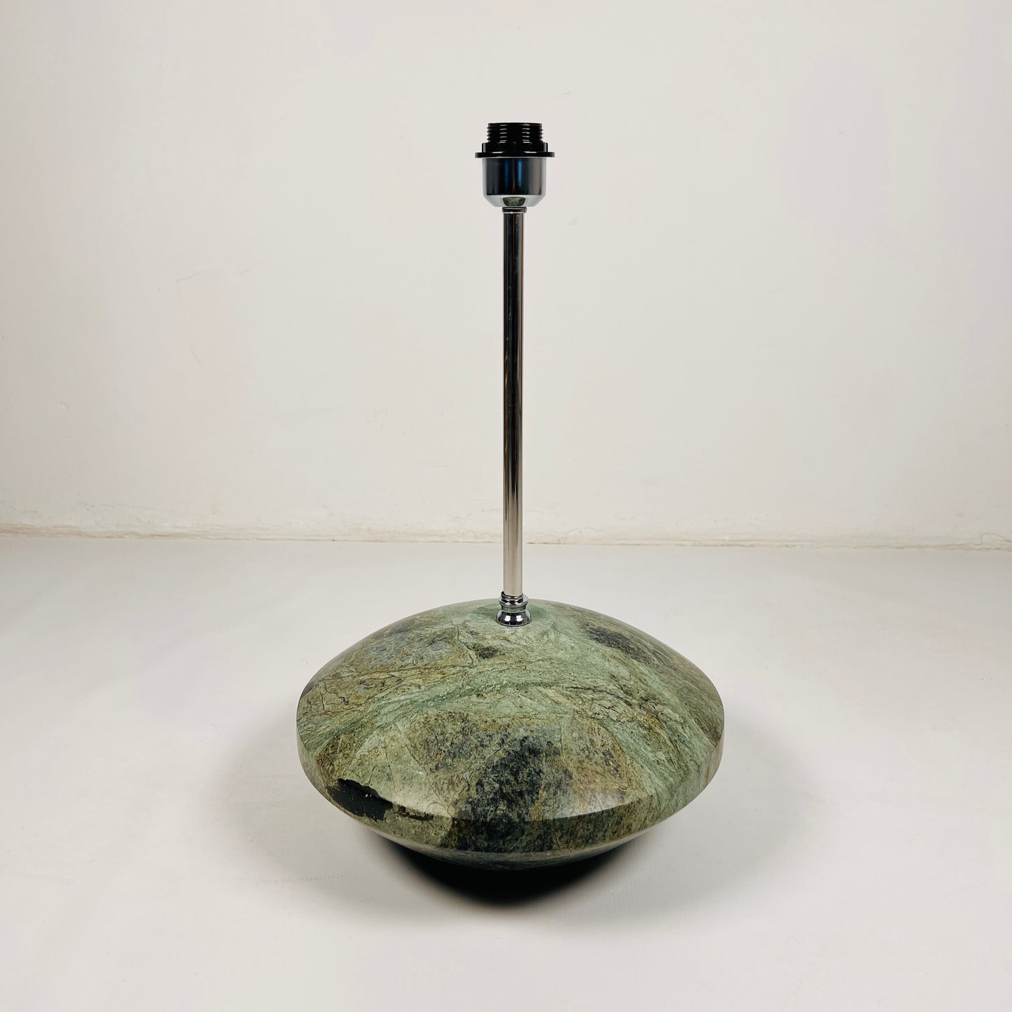 Resort Table Lamp - Green