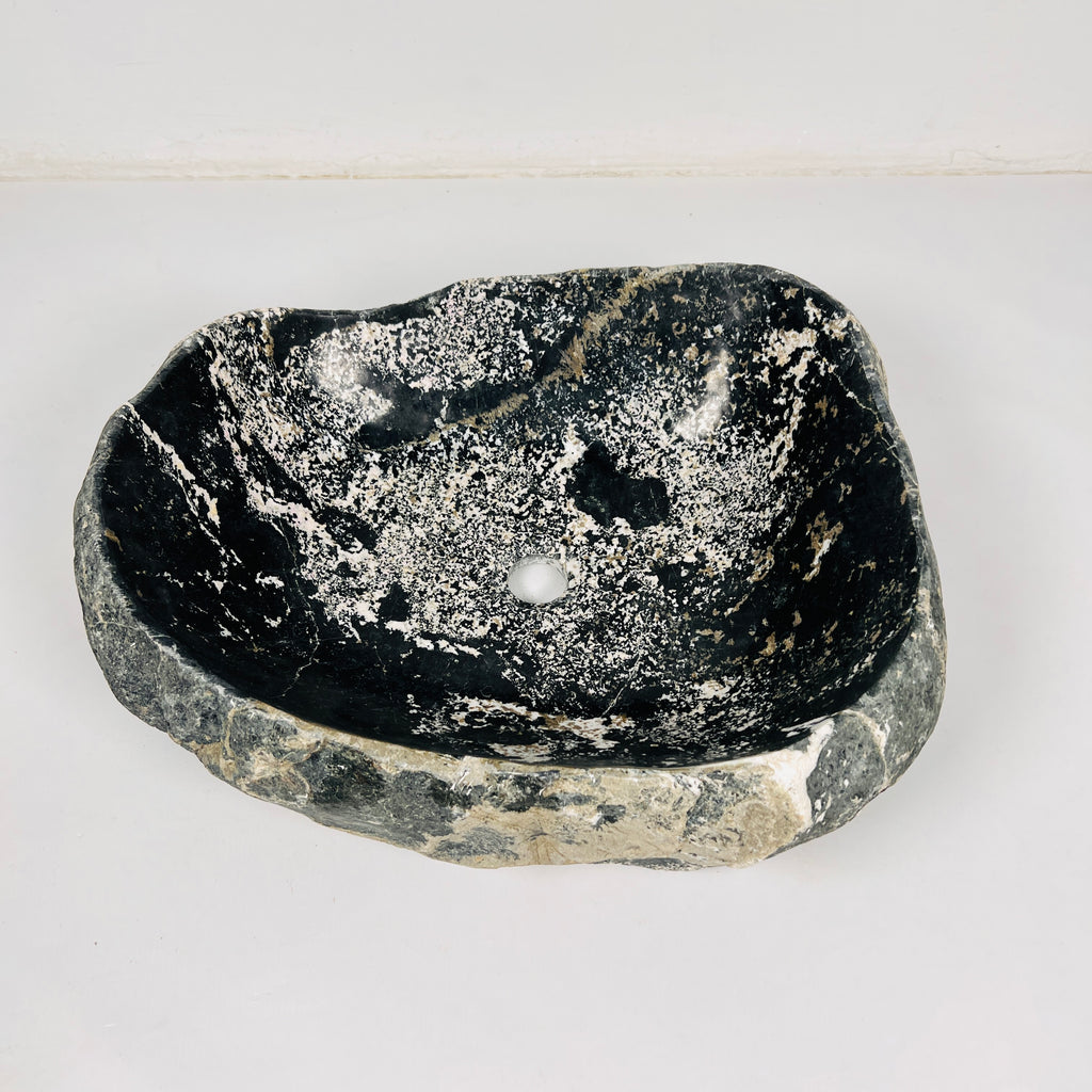 Vein Mosaic River Stone Sink