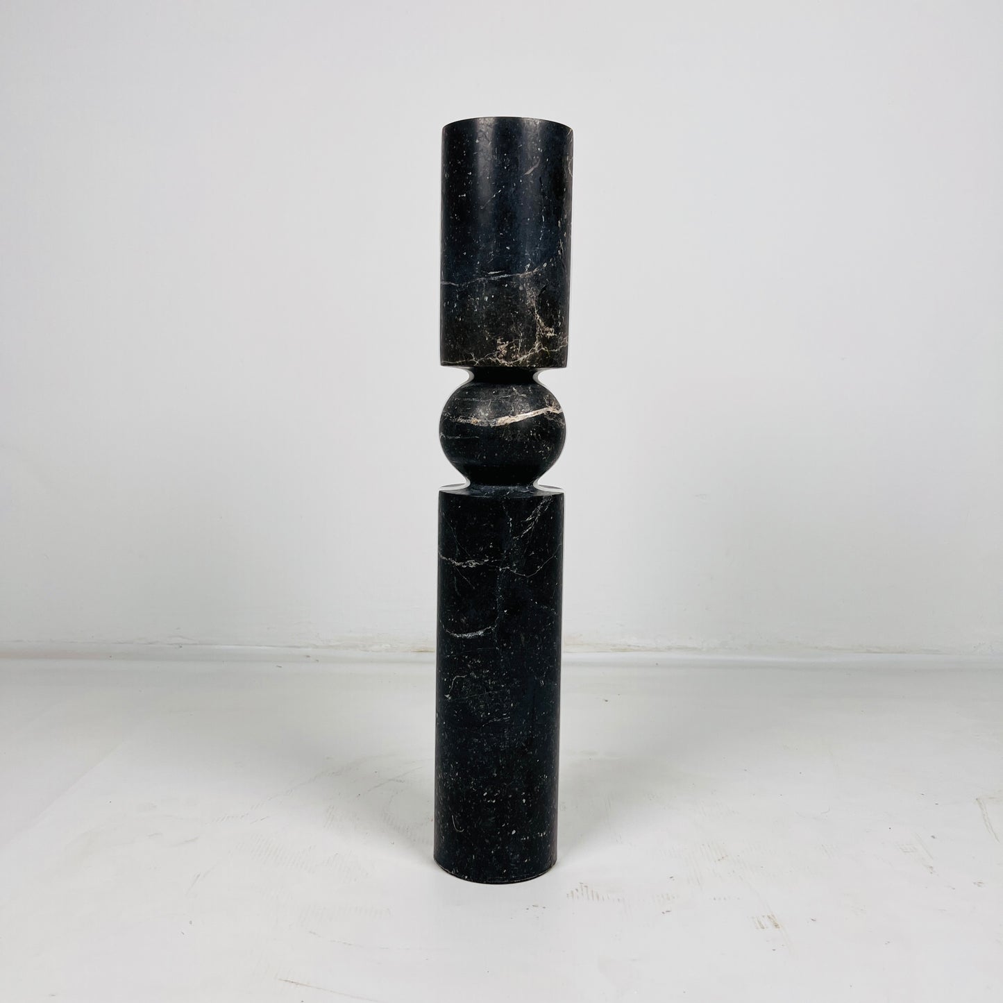 Sphere Link Candle Stand - Medium