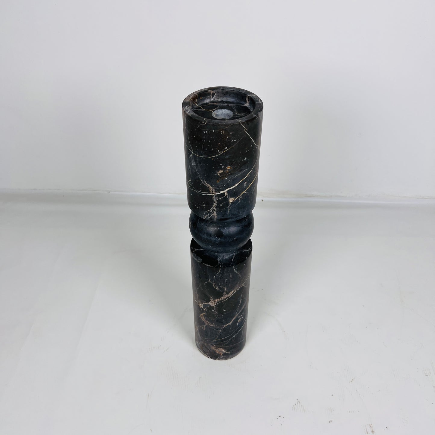 Sphere Link Candle Stand (Medium)