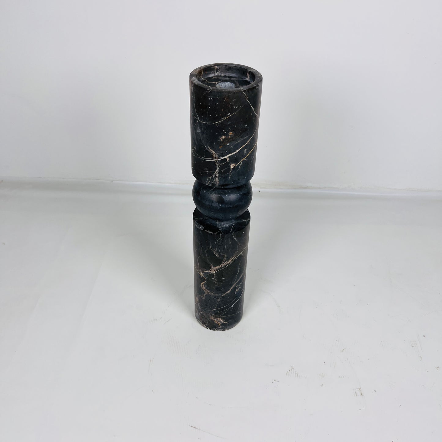 Sphere Link Candle Stand (Medium)