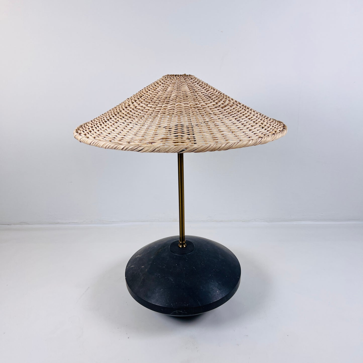 Resort Table Lamp - Black