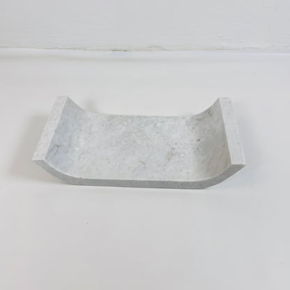 Curved Tray