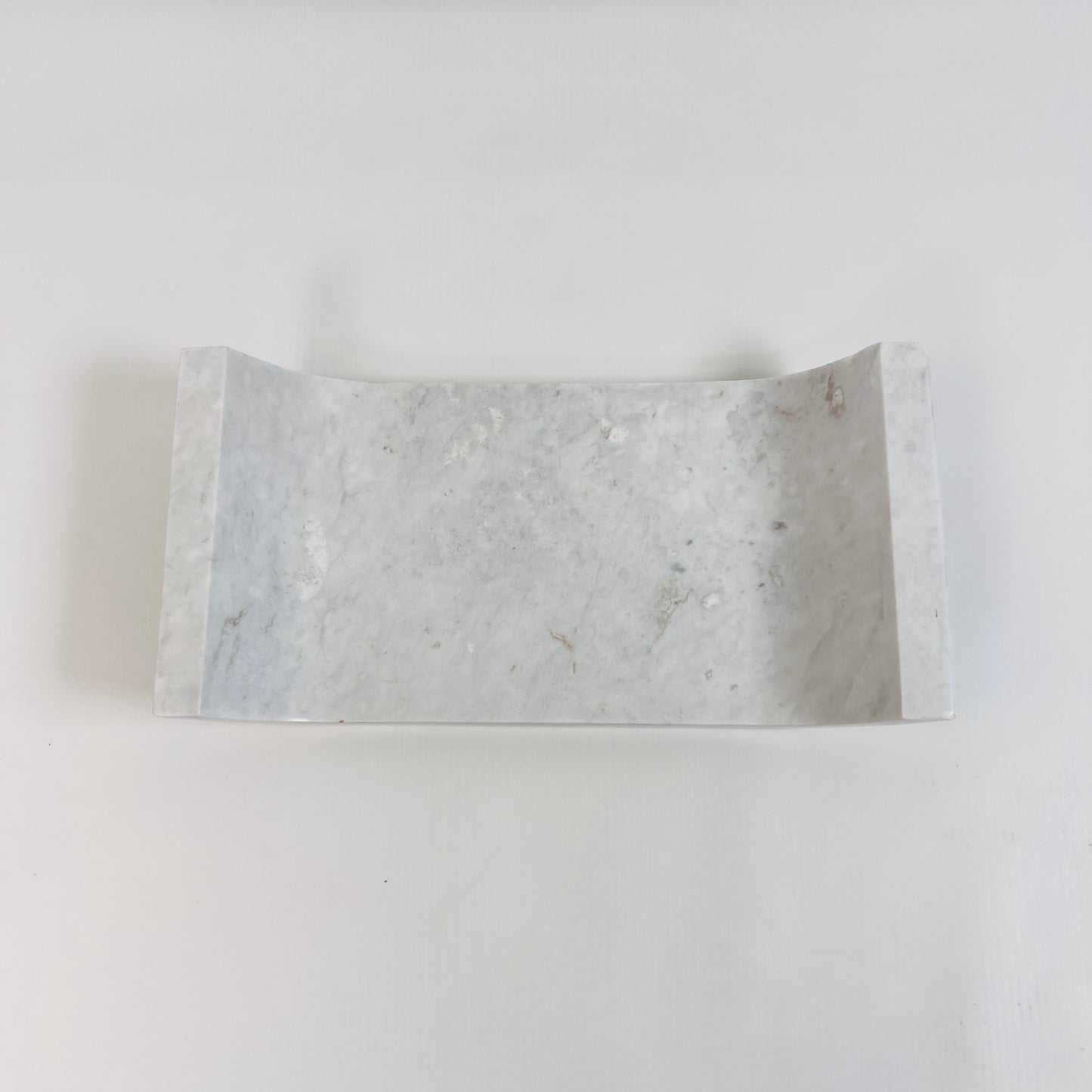 Curved Tray