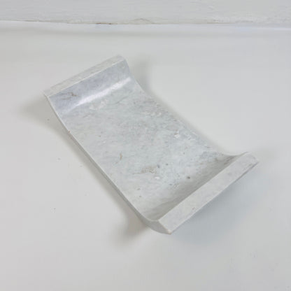 Curved Tray