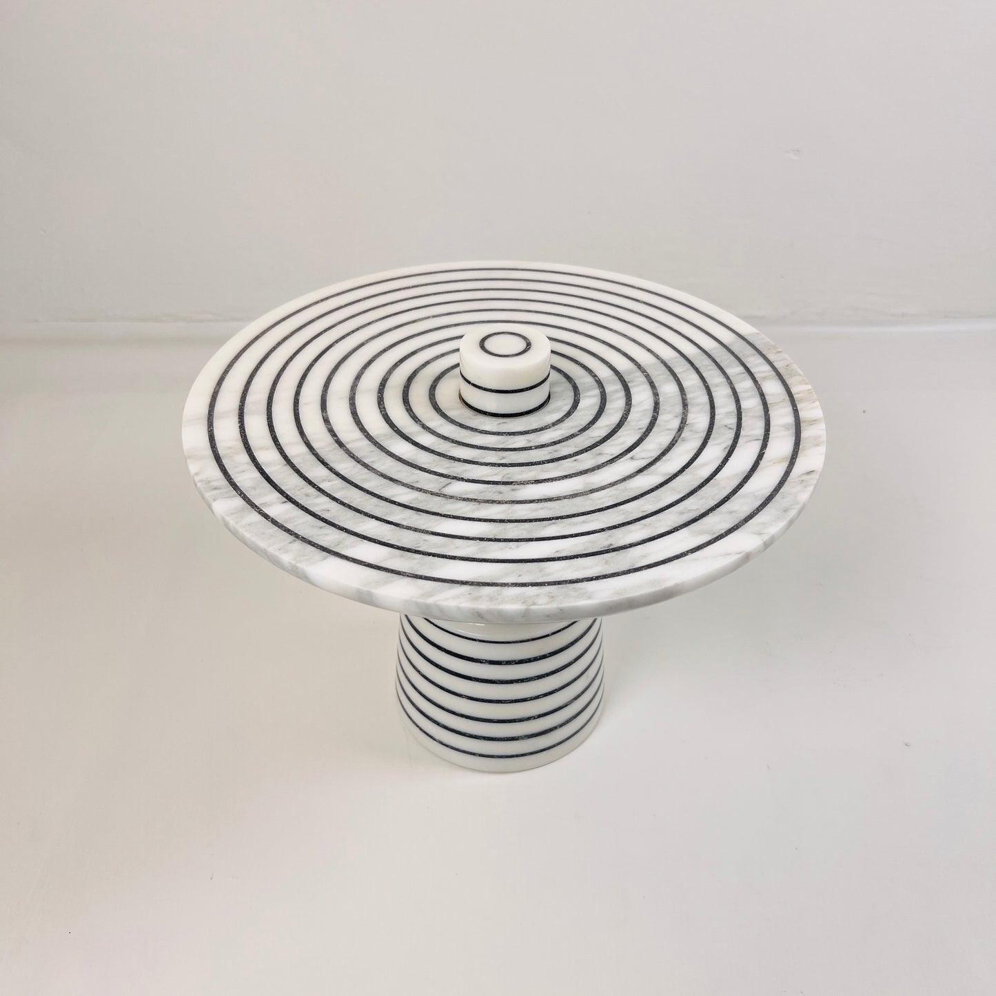 Marble Dessert Stand - Pinstriped