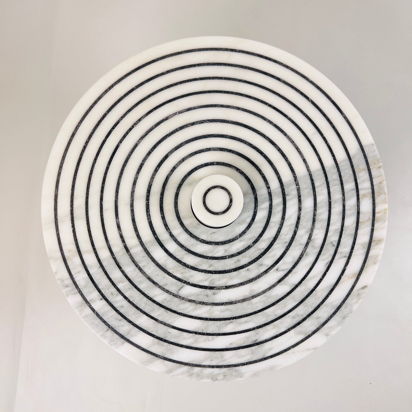 Marble Dessert Stand - Pinstriped