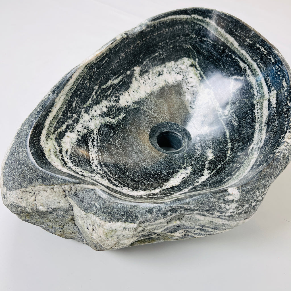 Zebra Swirled River Stone Sink