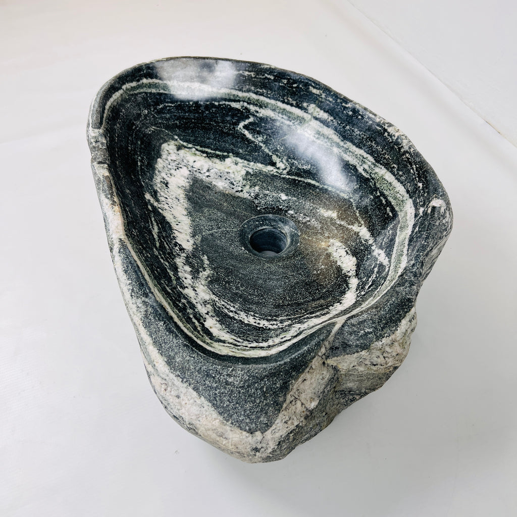 Zebra Swirled River Stone Sink