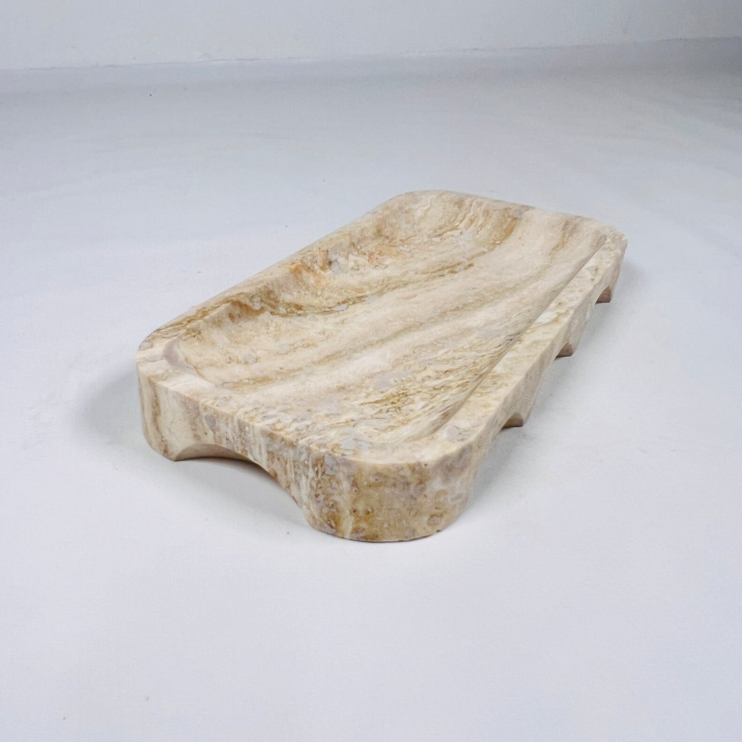 Wave Rise Tray