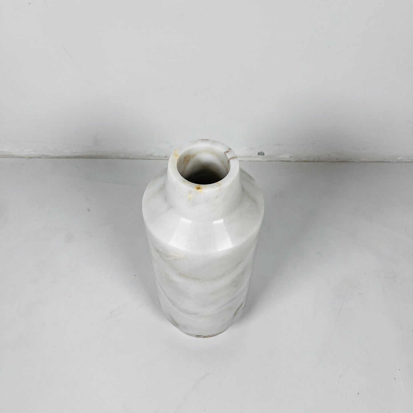 Cylindrical Vase - Cheetah White