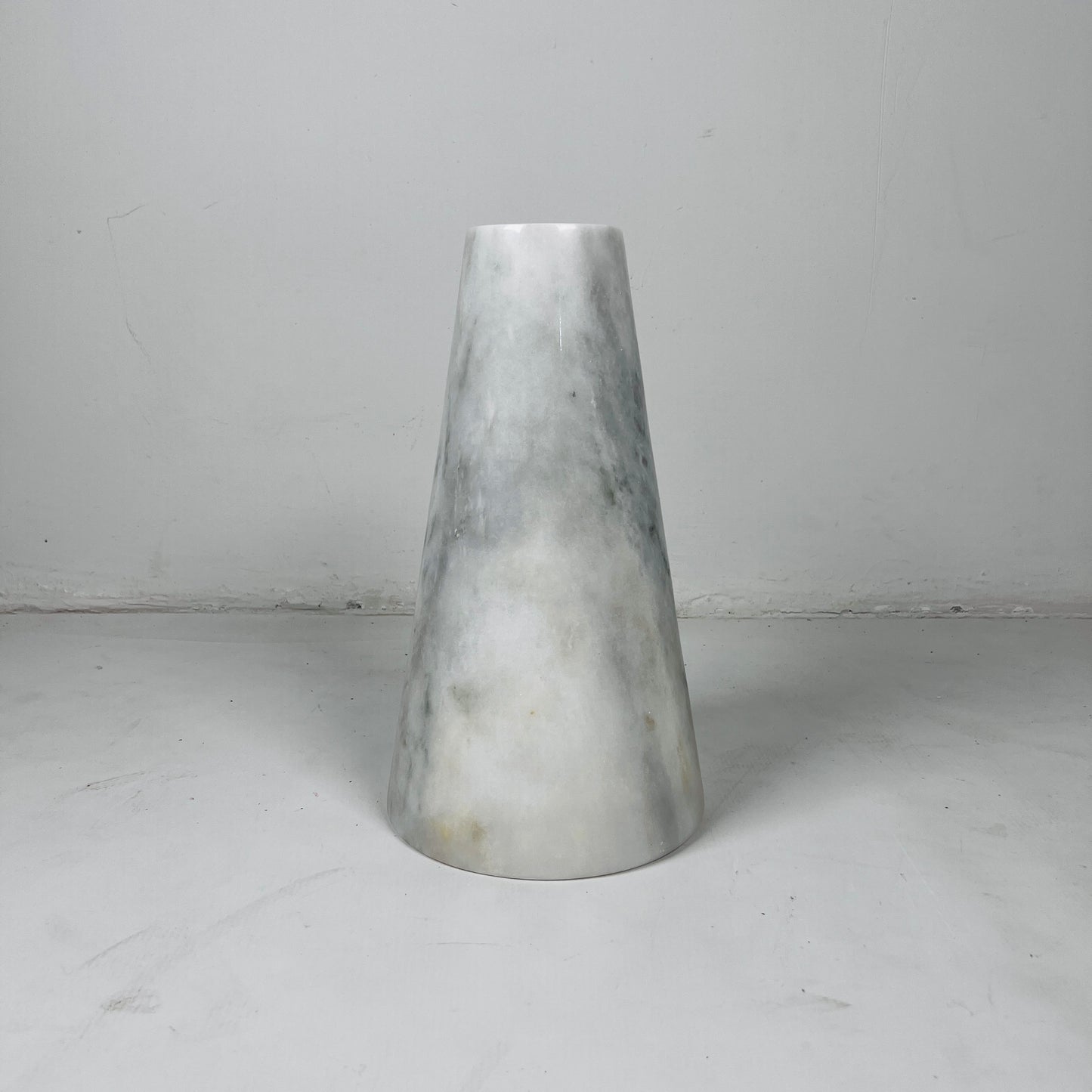 Funnel Vase - Gray