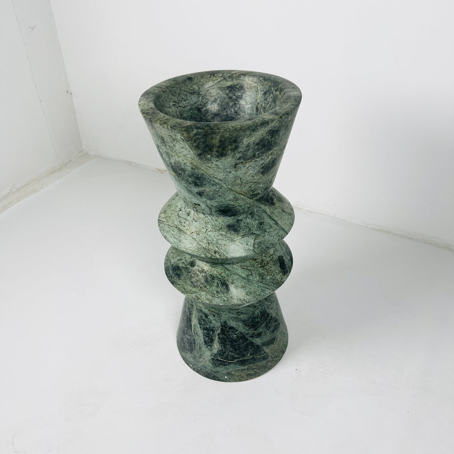 Pristine Vase - Green