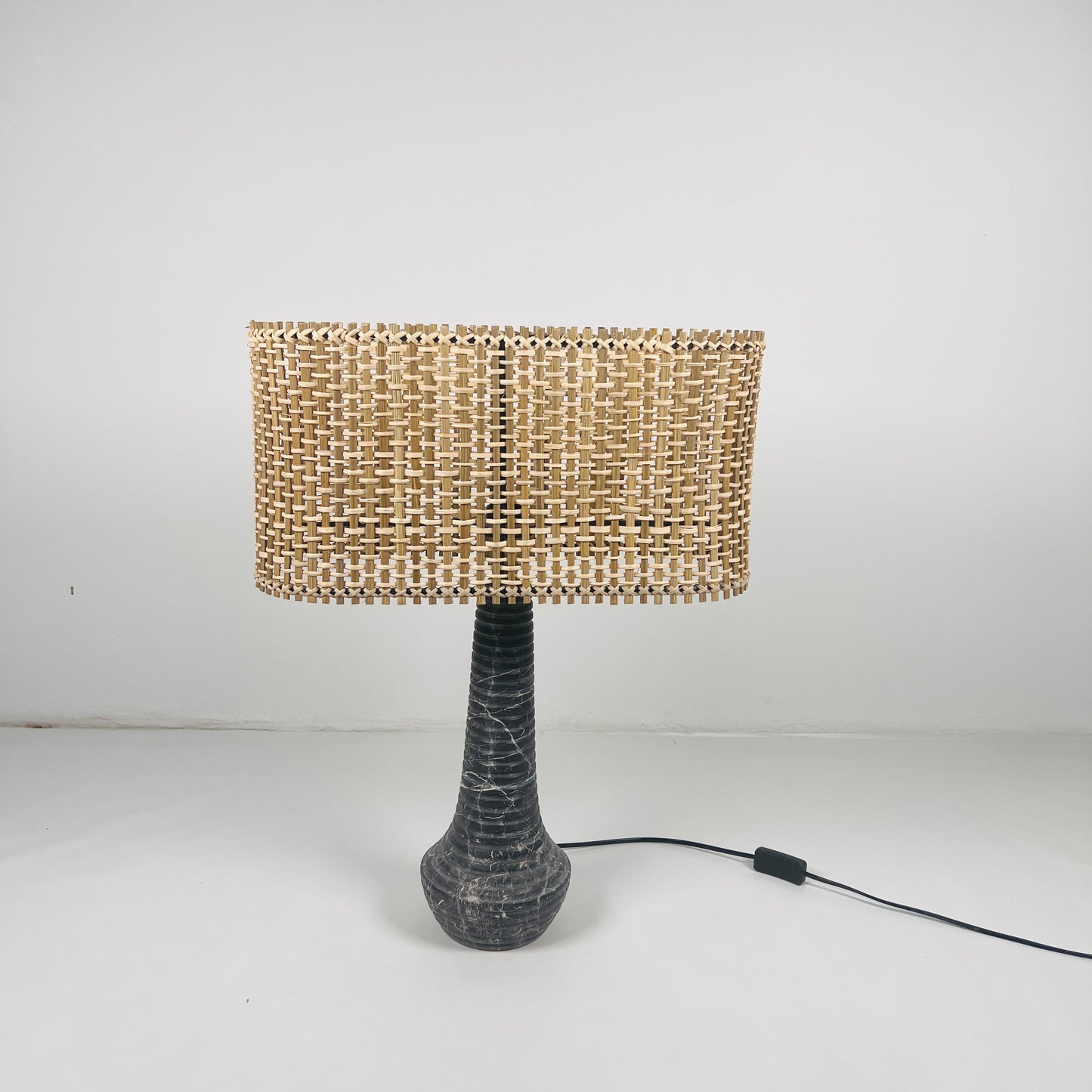 Bulged Striated Lamp - Black