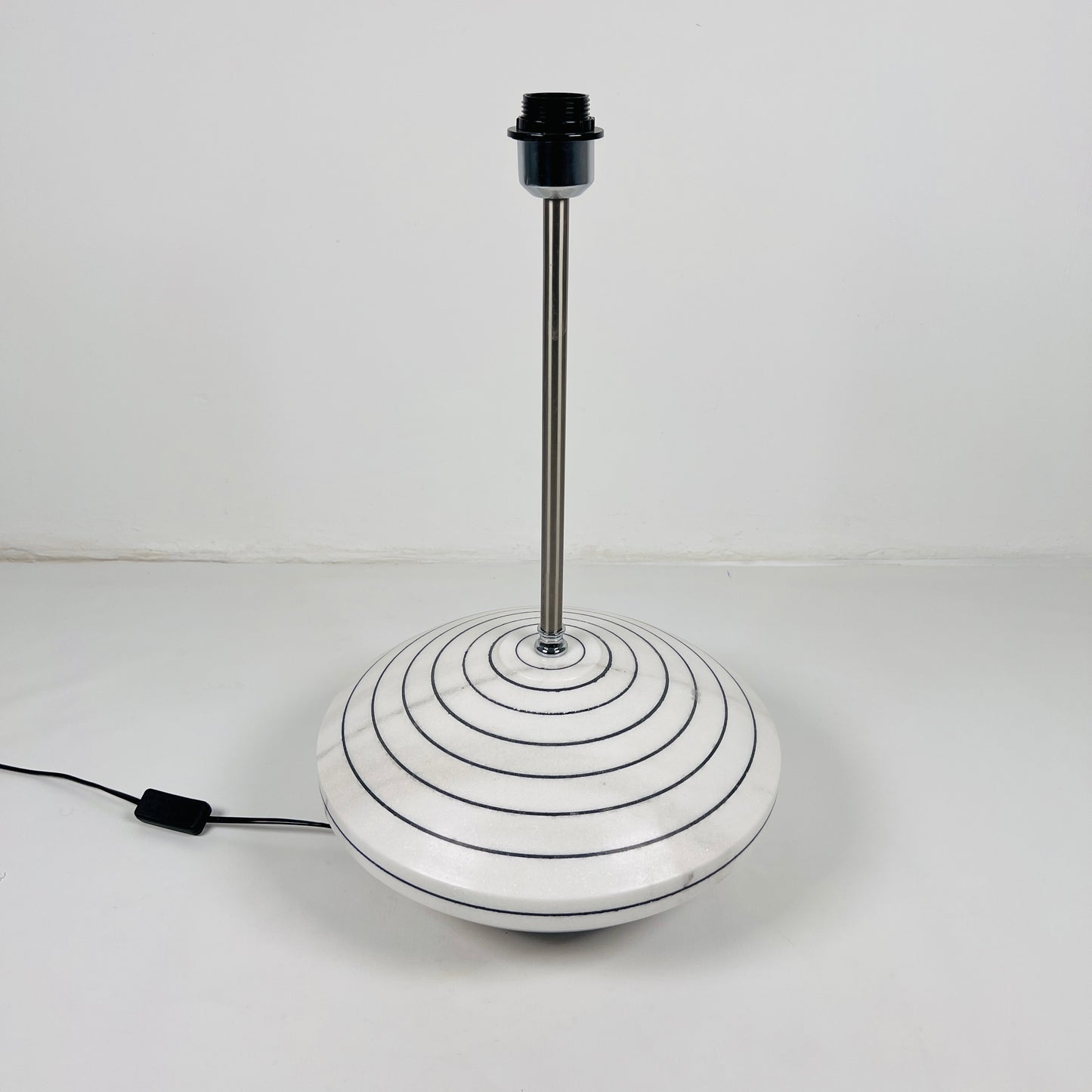 Resort Table Lamp - Pinstripe