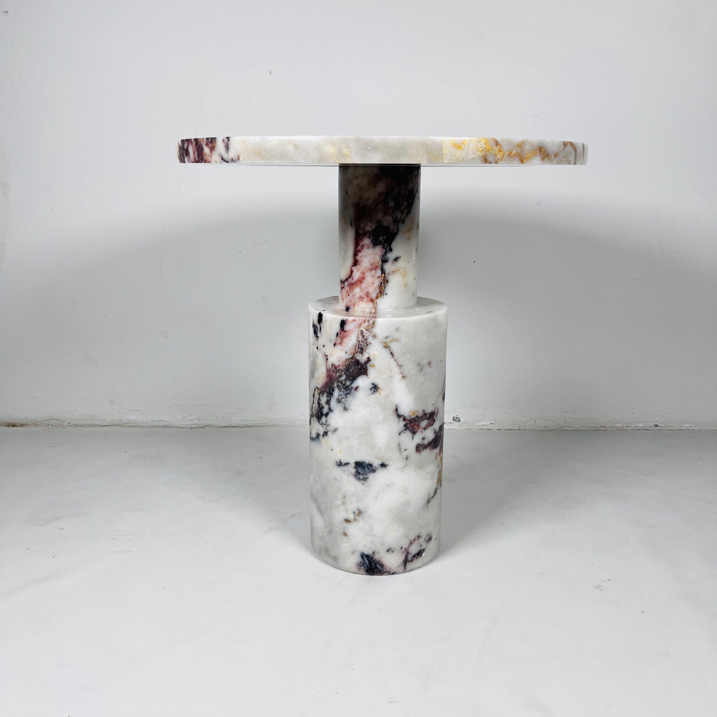 Luxe Crest Table - Red & White