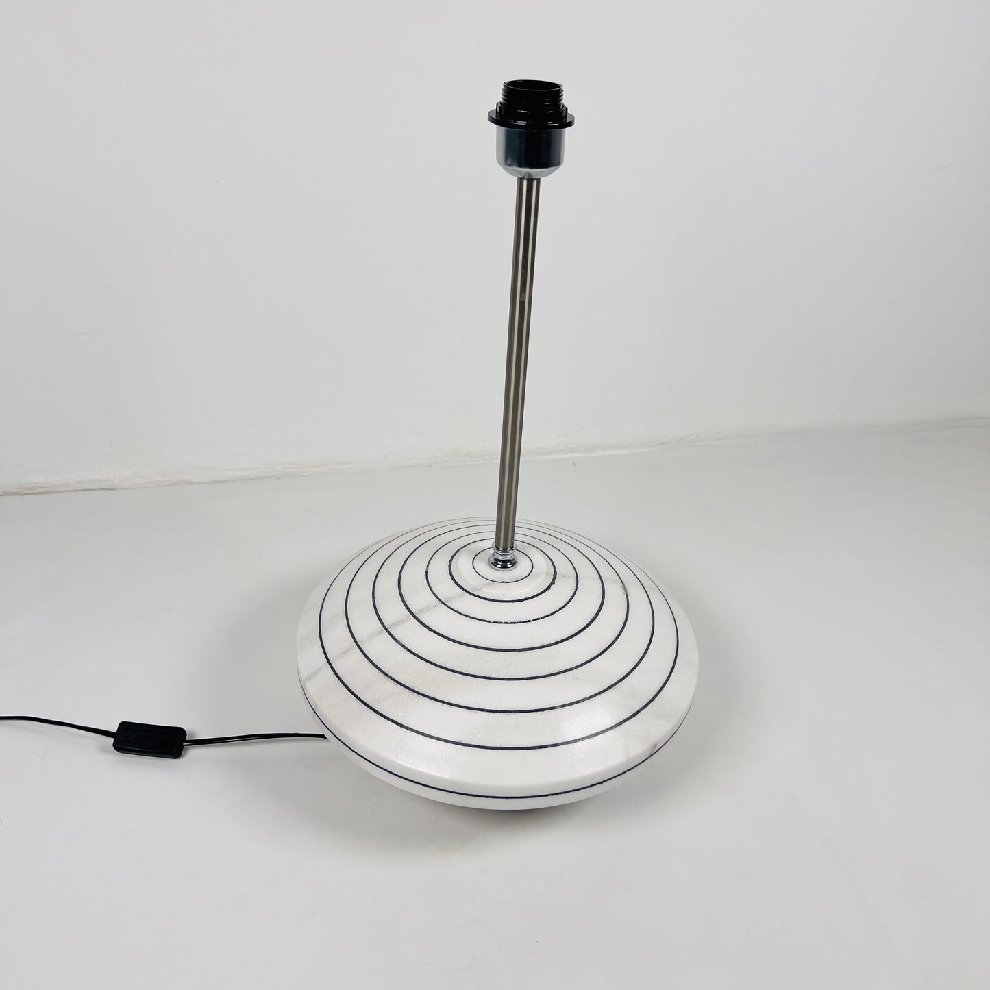Resort Table Lamp - Pinstripe