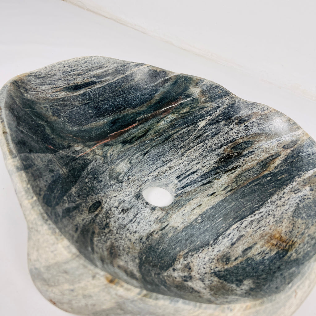 Black Streaked River Stone Sink