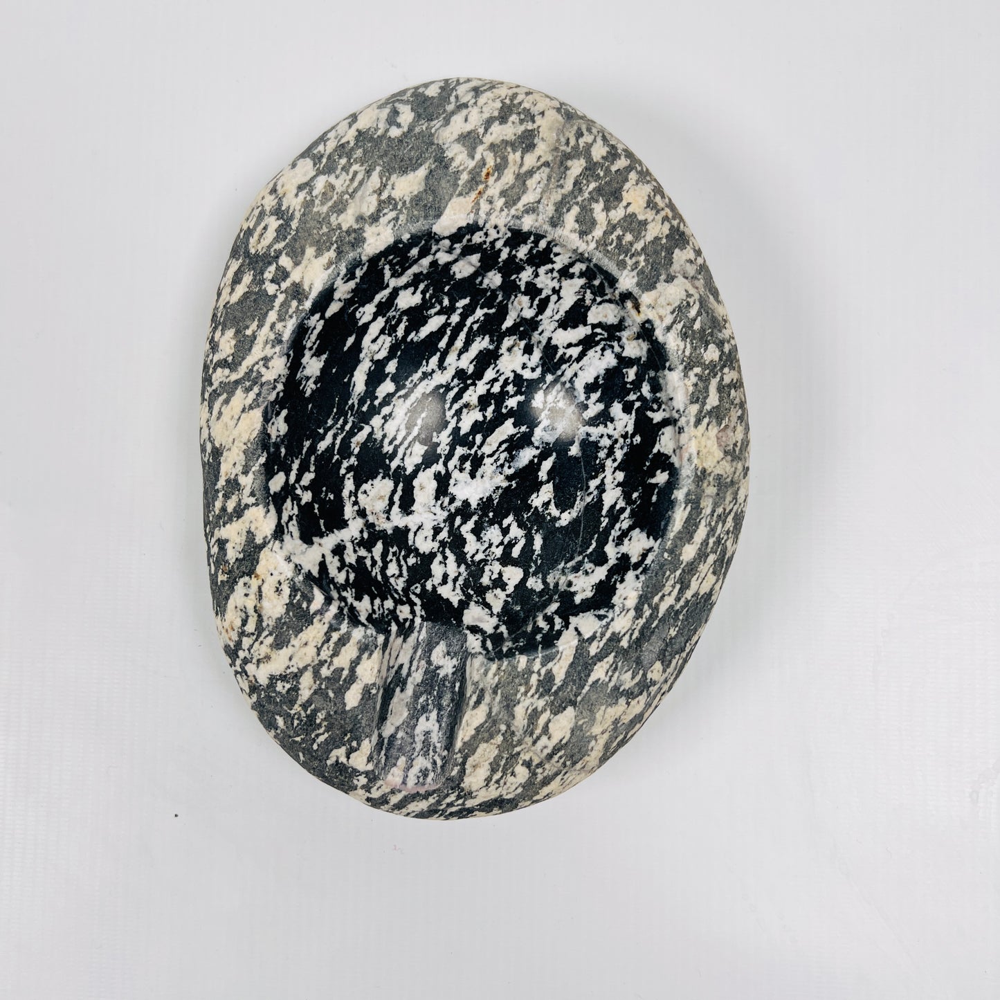Black & White Speckled Ash Tray - Riverstone