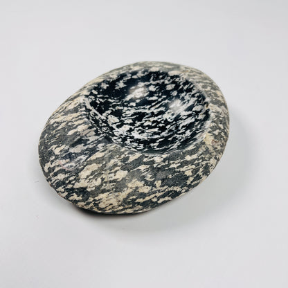 Black & White Speckled Ash Tray - Riverstone