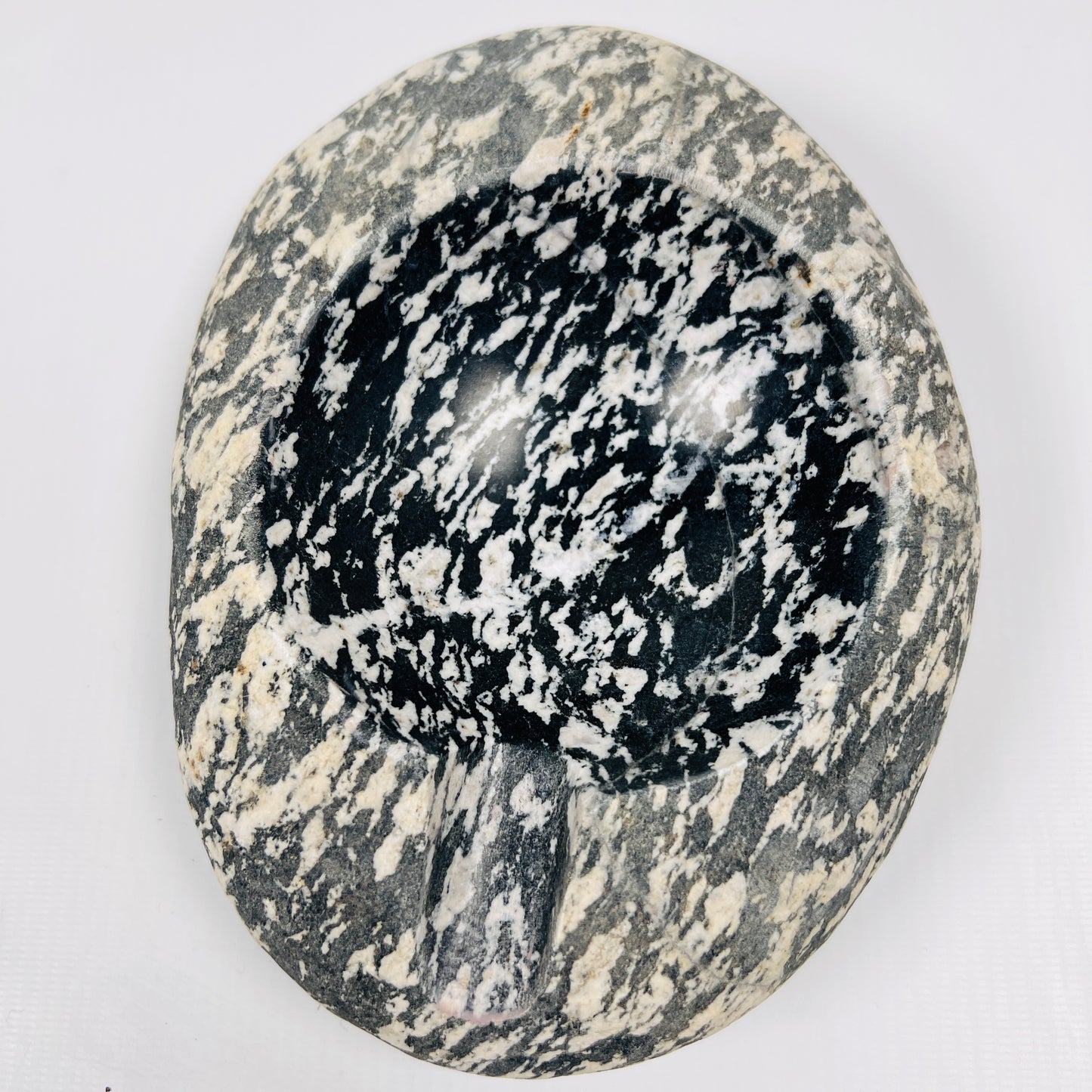 Black & White Speckled Ash Tray - Riverstone