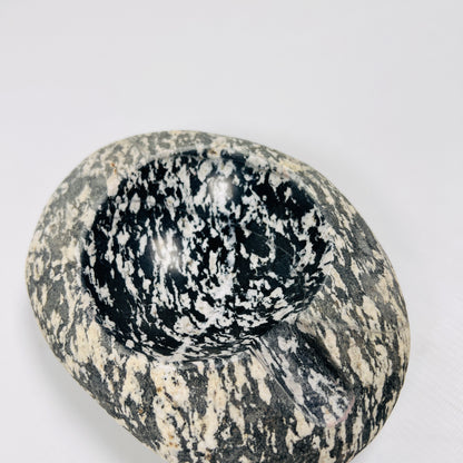 Black & White Speckled Ash Tray - Riverstone