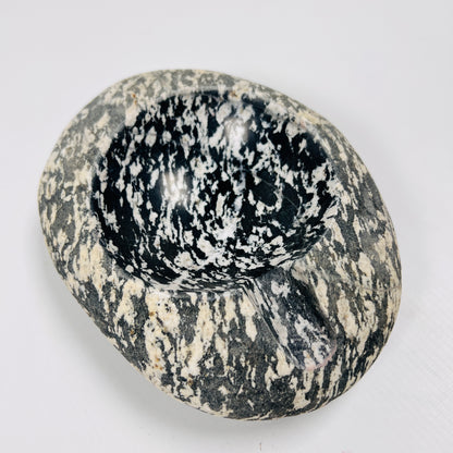 Black & White Speckled Ash Tray - Riverstone