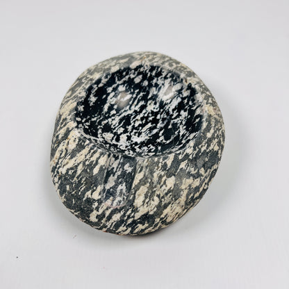 Black & White Speckled Ash Tray - Riverstone