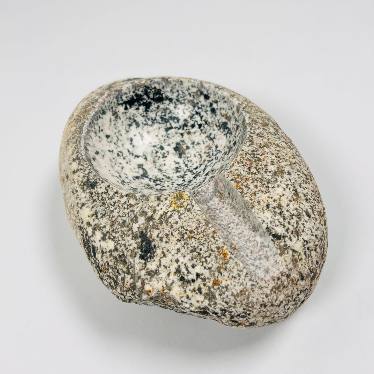 Grain Spotted Ash Tray - River Stone