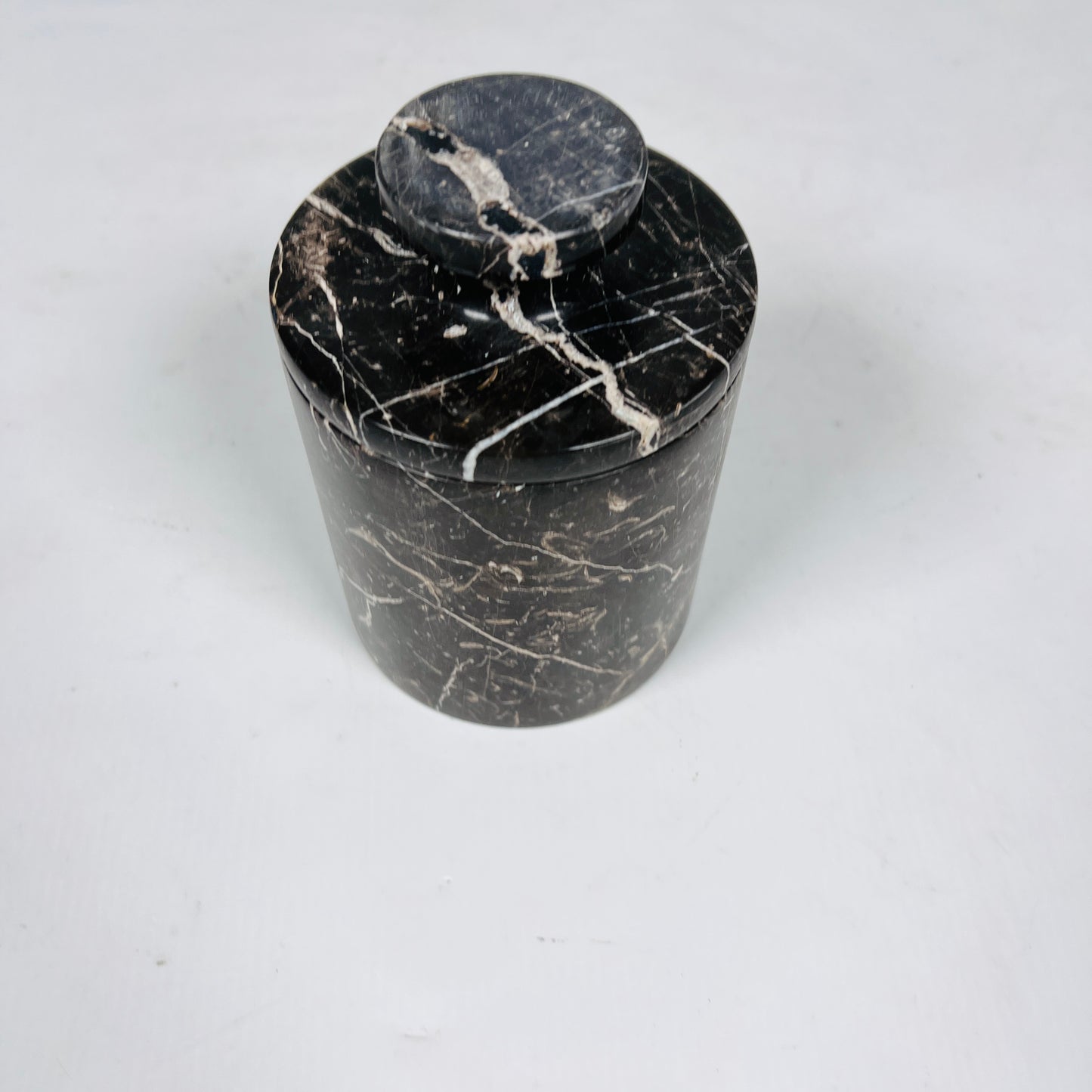 Monochrome Jar - Black