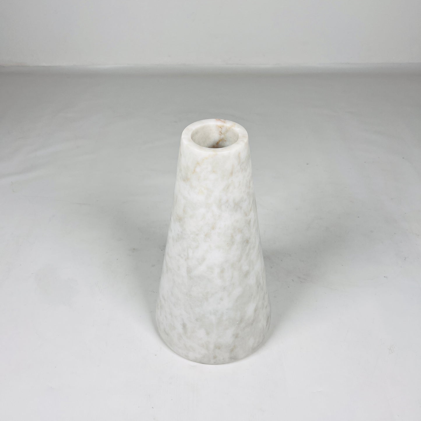 Funnel Vase - Cheetah White