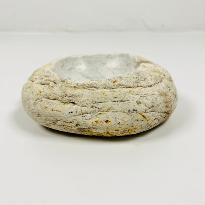 Streaked Eggshell Ash Tray - River Stone