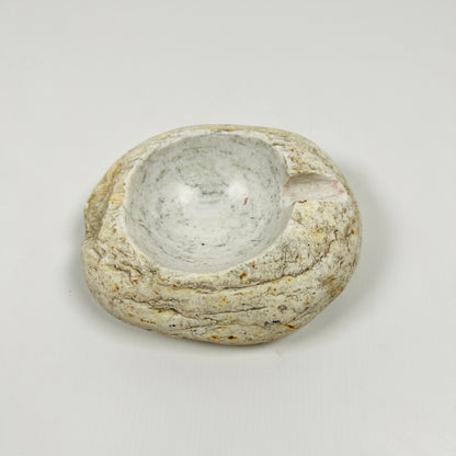 Streaked Eggshell Ash Tray - River Stone