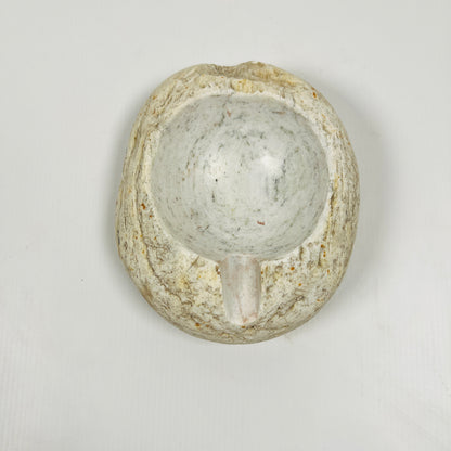 Streaked Eggshell Ash Tray - River Stone