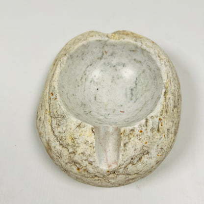 Streaked Eggshell Ash Tray - River Stone