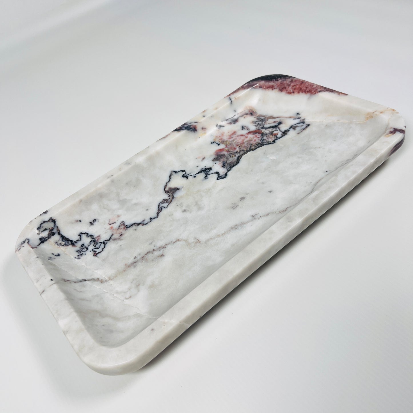 Refined Ridge Tray