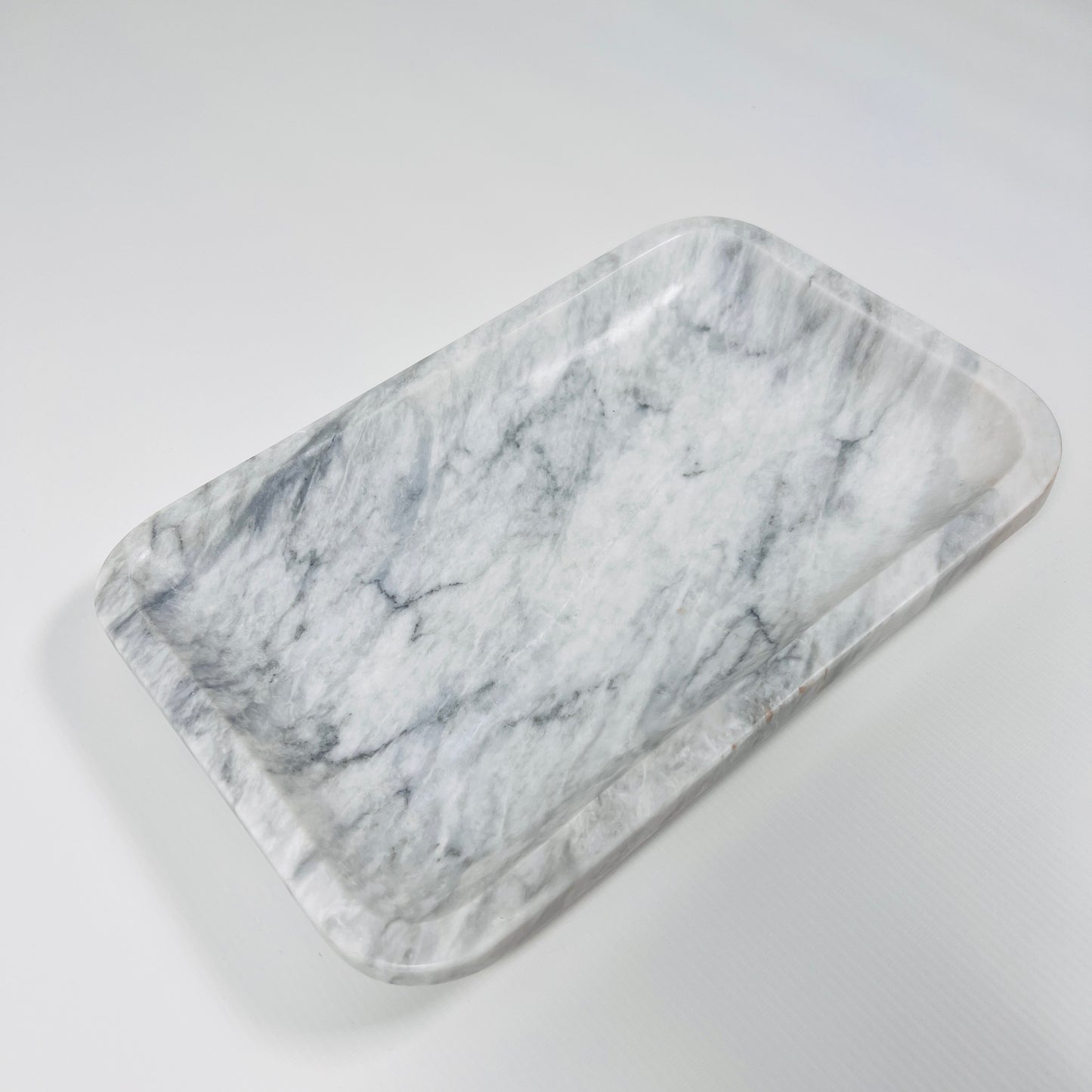 Refined Ridge Tray