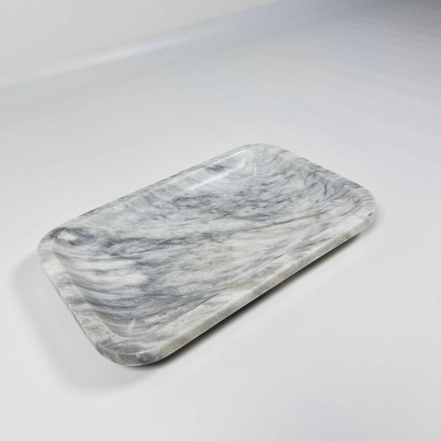 Refined Ridge Tray