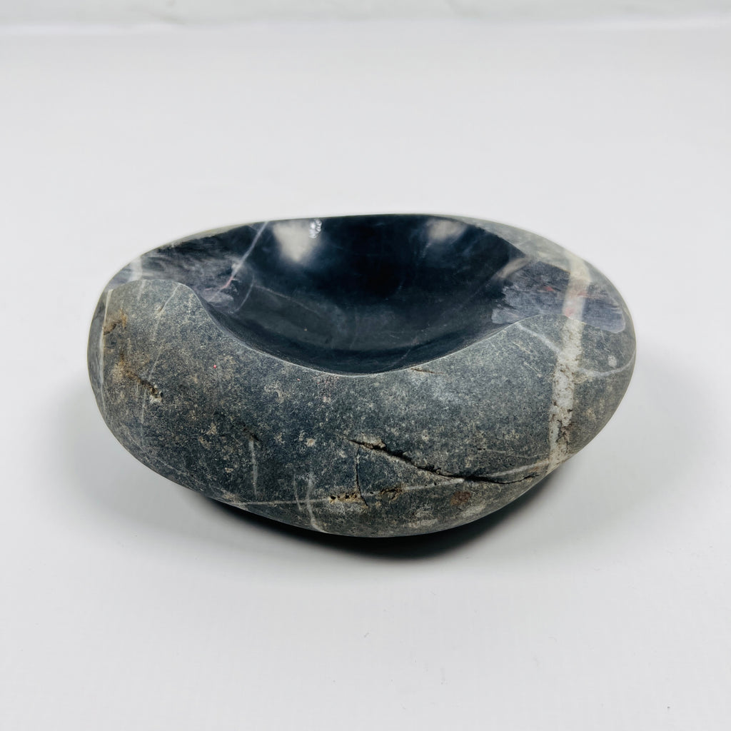 River Stone Deep Black Striped Ash Tray